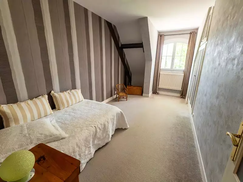 Maison, 370 m²