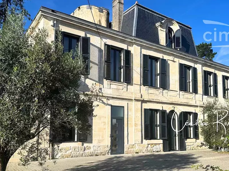 Maison, 344 m²