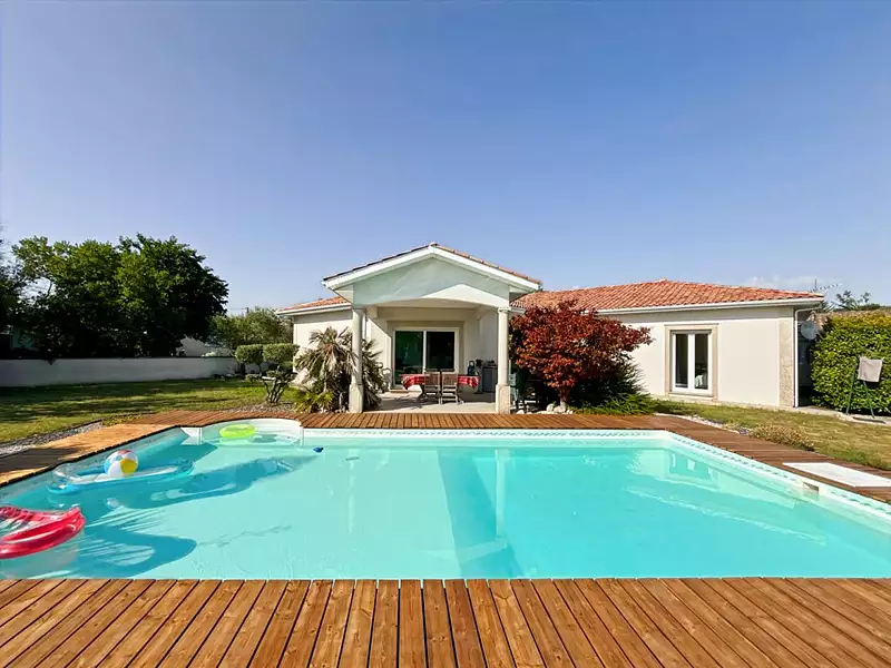 Maison, 155 m²