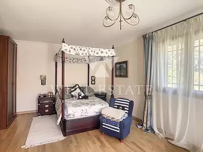 Maison, 350 m²