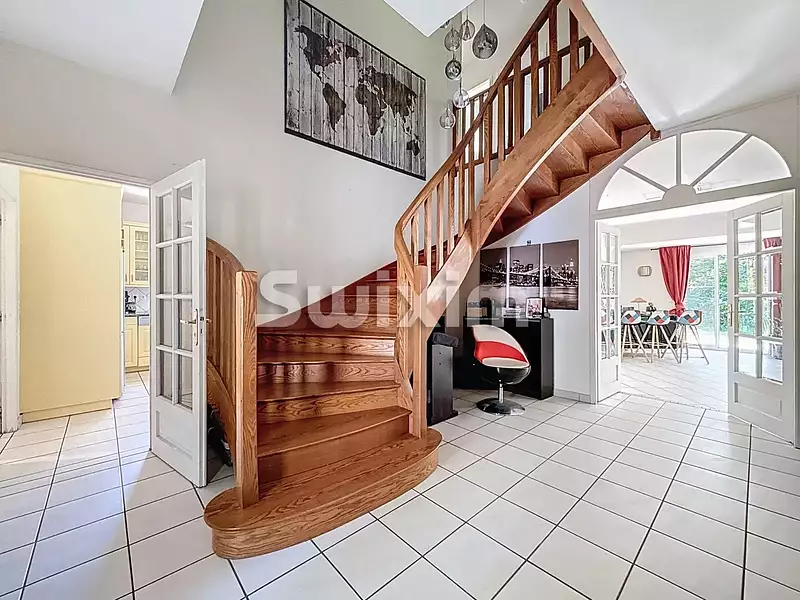 Maison, 259 m²