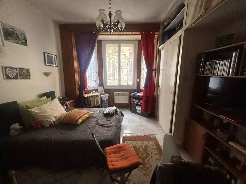 Immeuble, 74 m²