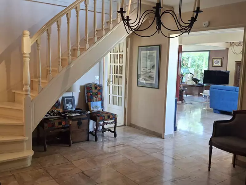 Maison, 235 m²