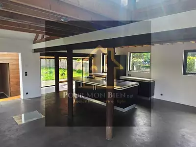 Maison, 163 m²