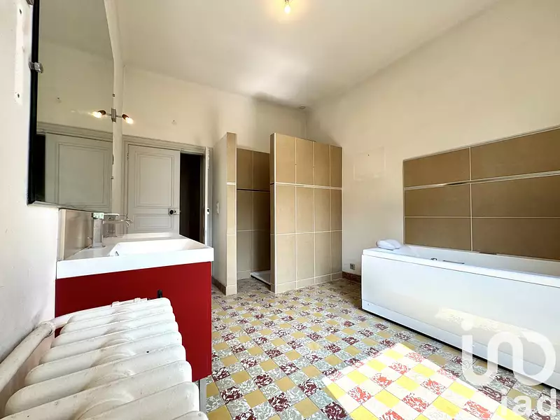 Maison, 236 m²