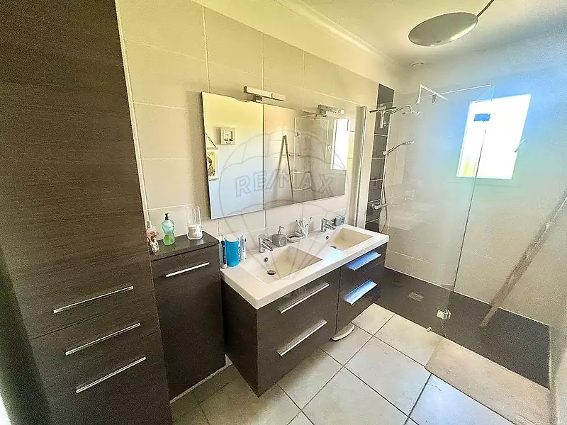 Maison, 94 m²