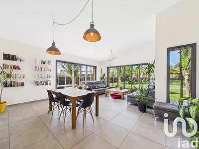 Maison, 171 m²