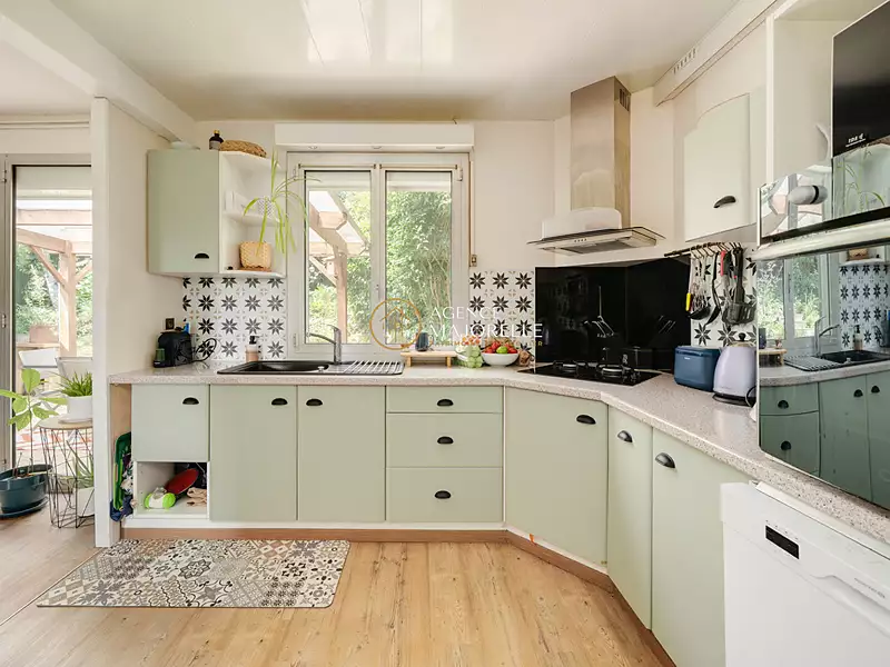 Maison, 145 m²