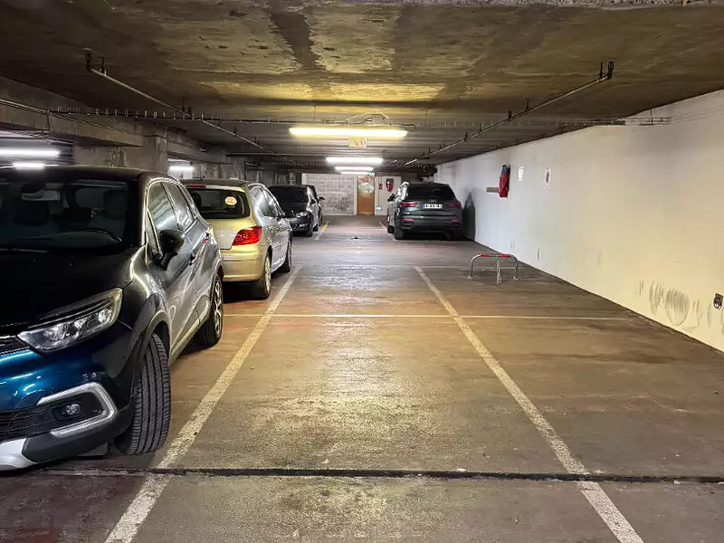 Parking, 11 m²