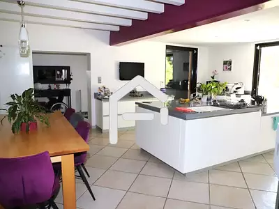 Maison, 250 m²