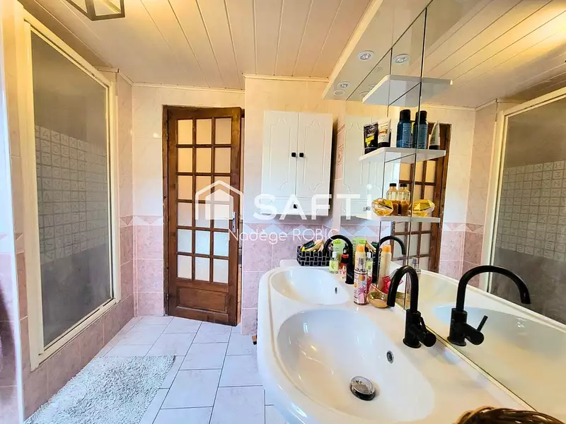 Maison, 121 m²