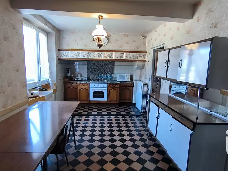 Maison, 180 m²