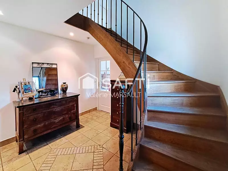 Maison, 204 m²