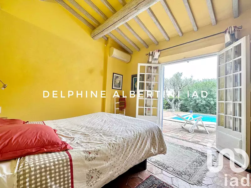 Maison, 245 m²