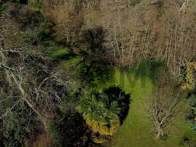 Terrain, 5 759 m²