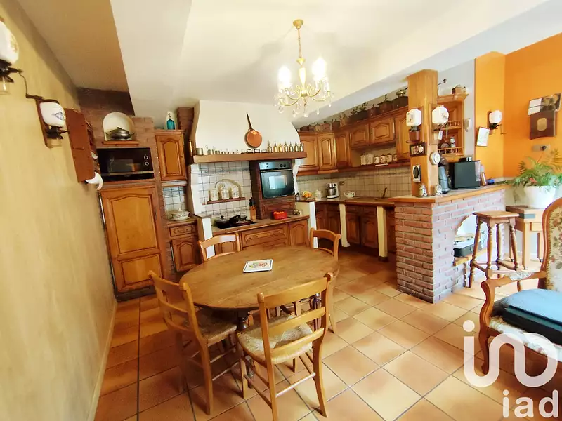 Maison, 284 m²