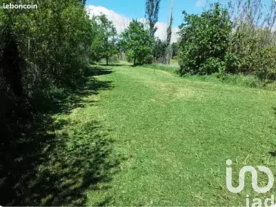 Terrain, 1 300 m²