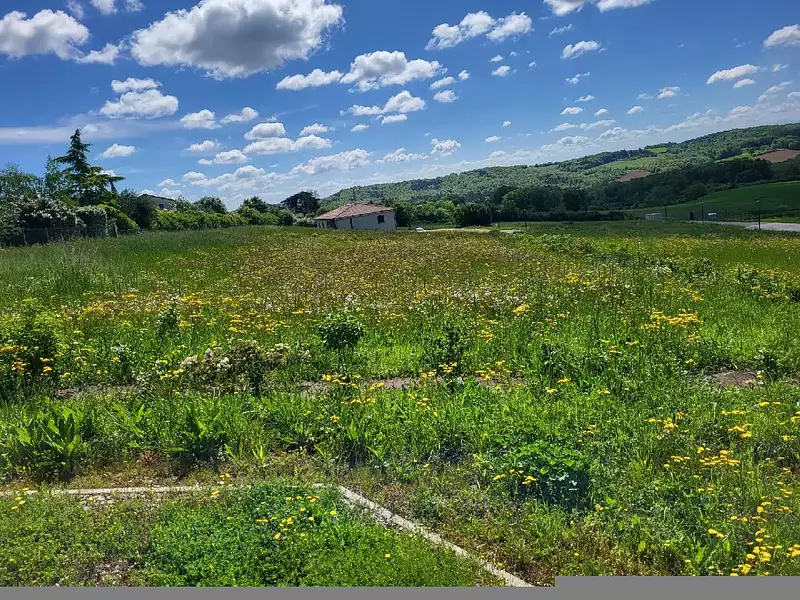 Terrain, 1 577 m²