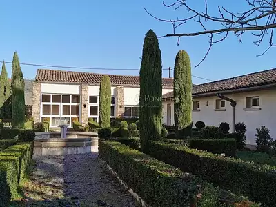 Maison, 3 500 m²