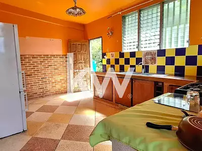 Maison, 275 m²