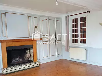 Maison, 215 m²
