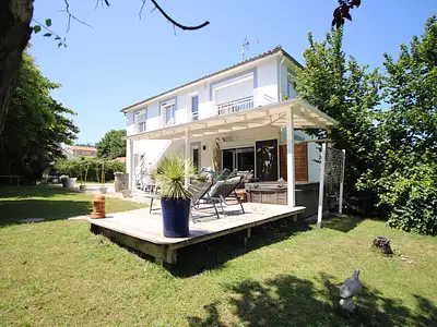 Maison, 198 m²