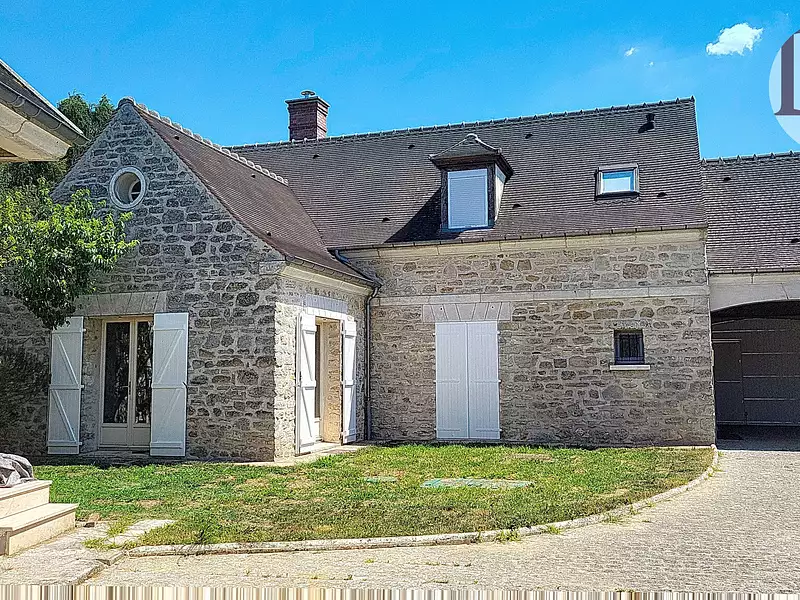 Maison, 250 m²