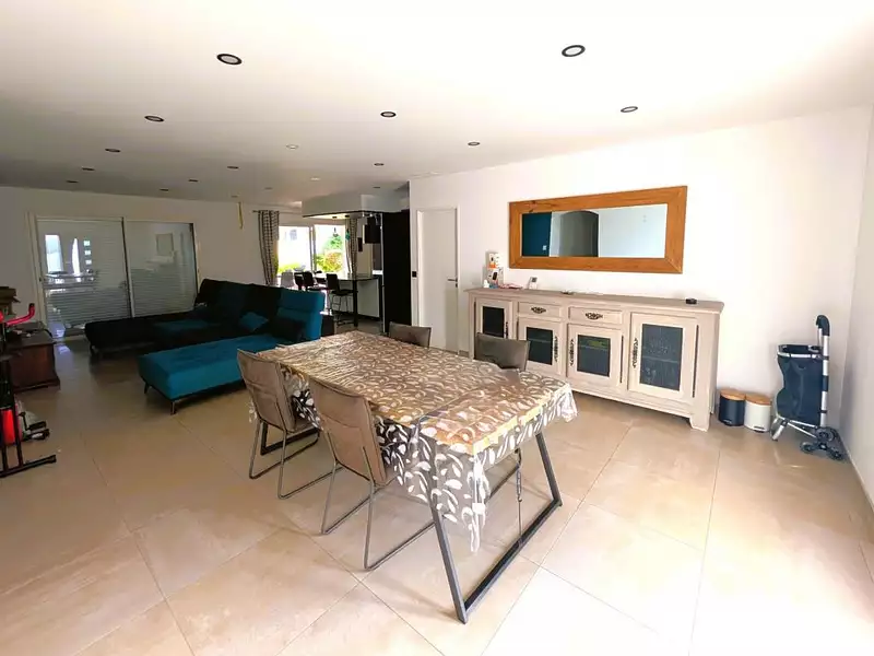 Maison, 136 m²