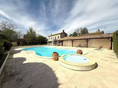 Maison, 306 m²