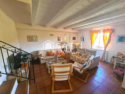 Maison, 225 m²