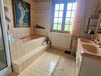 Maison, 240 m²