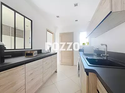 Maison, 250 m²