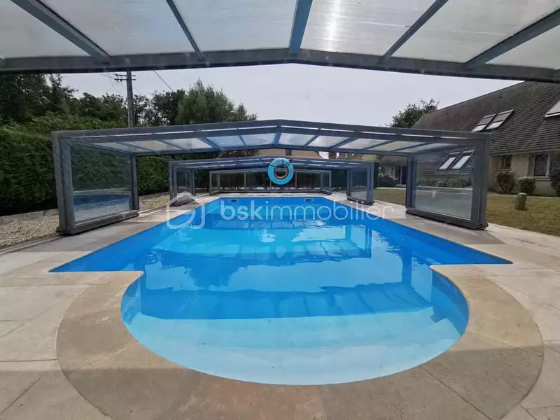 Maison, 215 m²