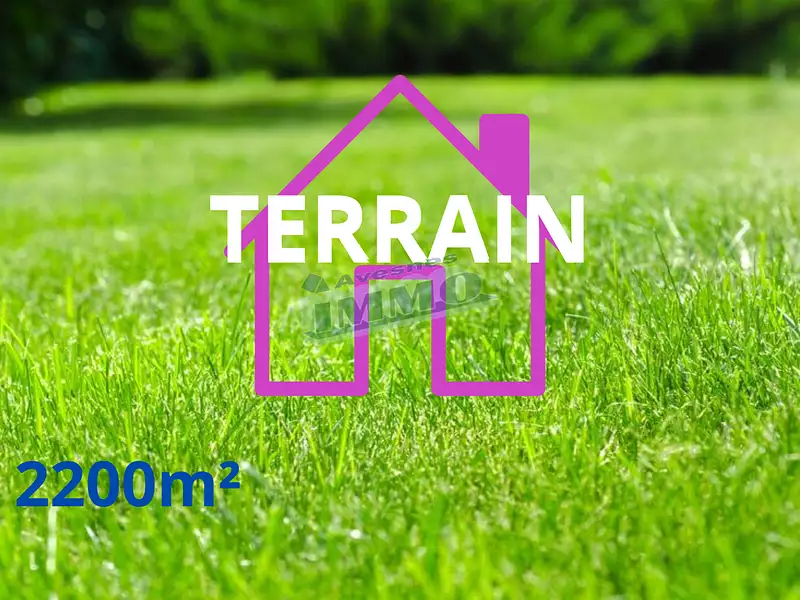 Terrain, 2 200 m²