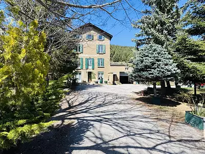 Maison, 375 m²