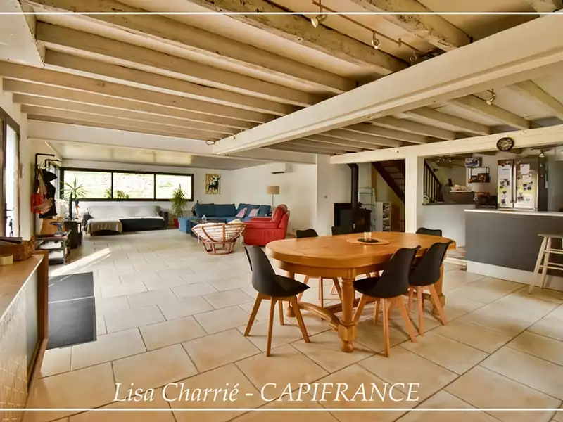 Maison, 164 m²