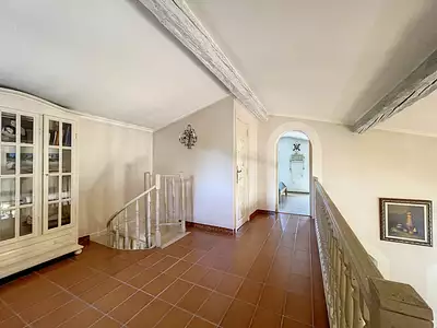 Maison, 245 m²
