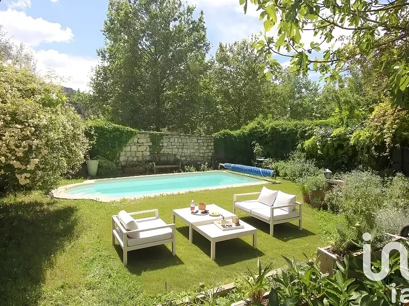 Maison, 240 m²