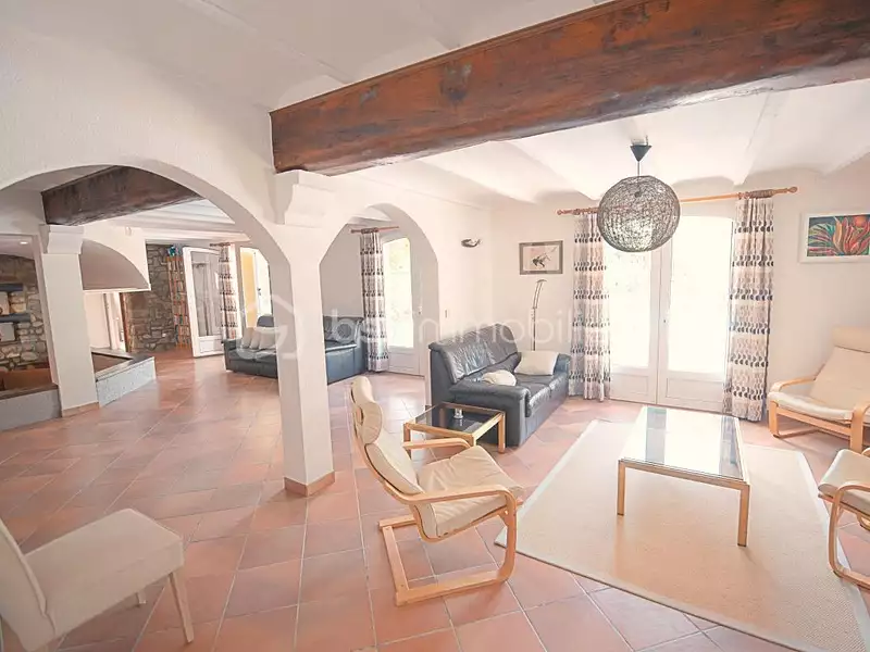 Maison, 265 m²