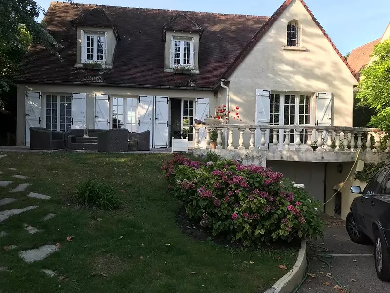 Maison, 254 m²