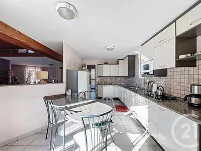 Maison, 117 m²