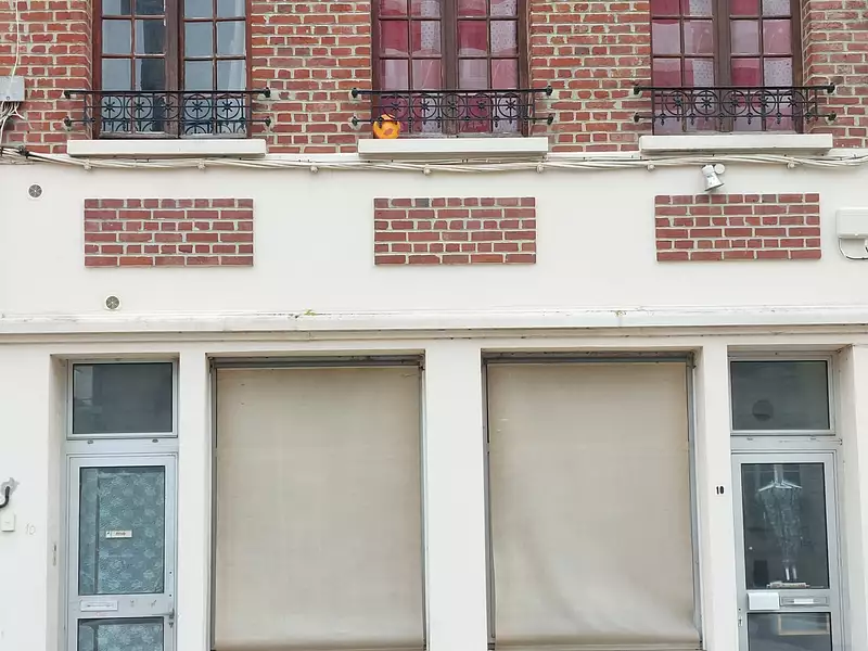 Immeuble, 196 m²