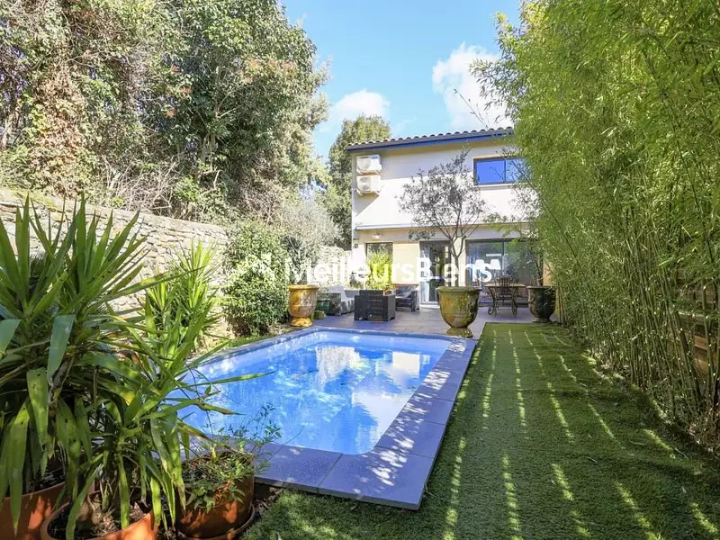 Maison, 190 m²