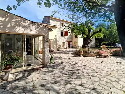 Maison, 192 m²