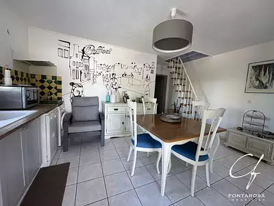 Maison, 278 m²