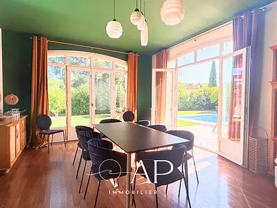 Maison, 280 m²