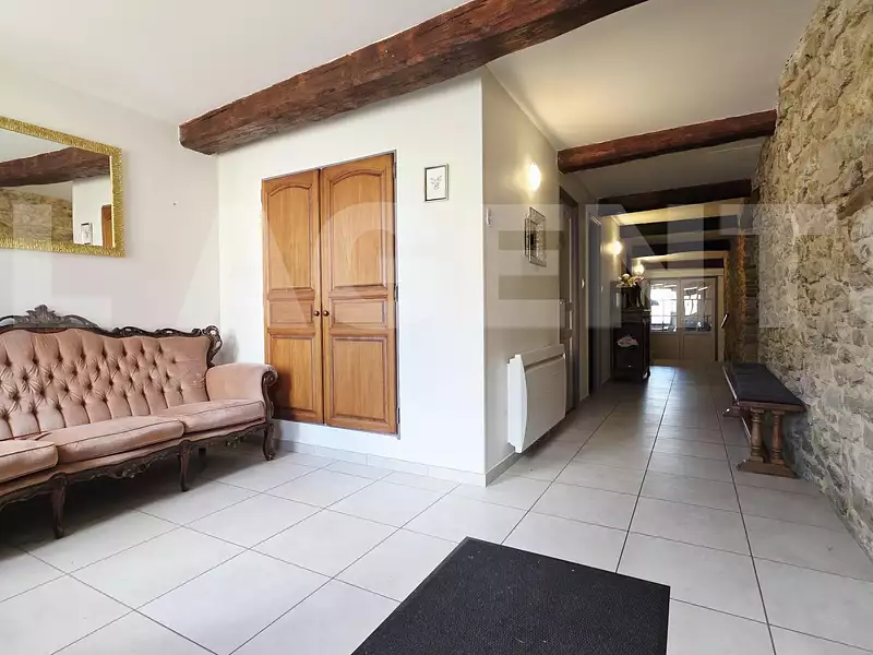 Maison, 298 m²