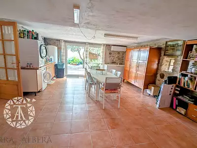 Maison, 239 m²