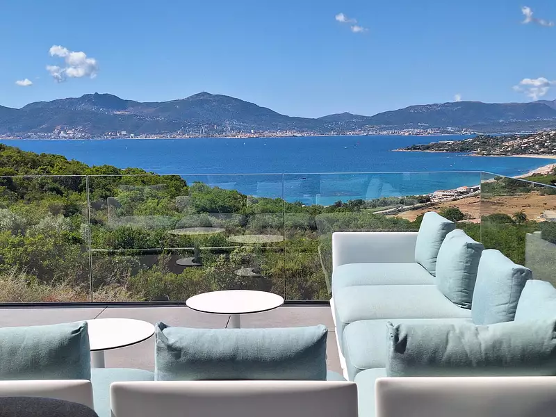 Maison, 211 m²