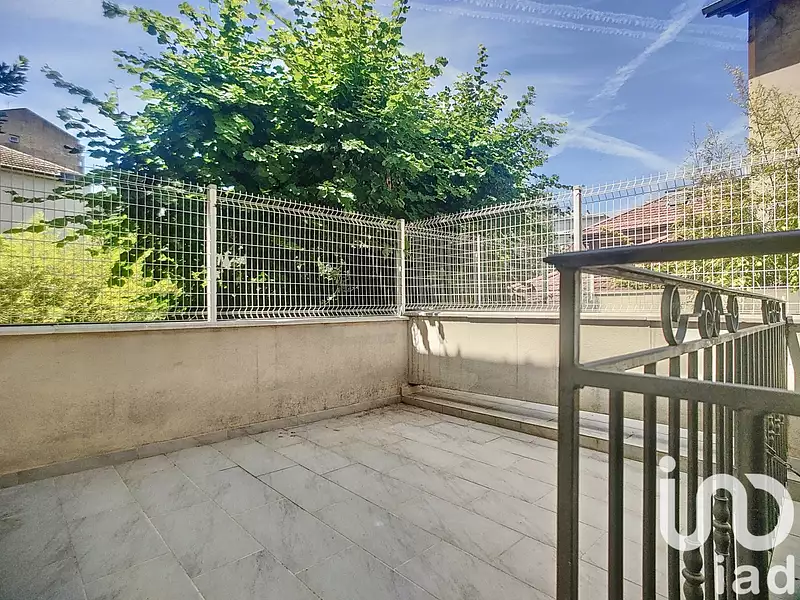 Immeuble, 374 m²